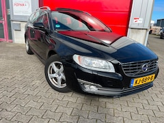 Volvo V70 - 2.0 D4 180pk Polar+ Automaat / Schuif-kanteldak / Trekhaak / Leder / Memory stoel / Stoelv