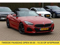 BMW Z4 Roadster - sDrive20i High Executive Ed. M Sport / 24.413 km / NL Auto / Camera / Leder / 19'' / Sfeer
