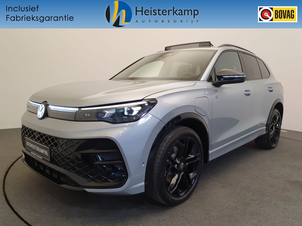 Volkswagen Tiguan - 1.5 eHybrid 272pk DSG/AUT R-Line Wegklapbare trekhaak, Panoramadak, Harman/Kardon, Leder - AutoWereld.nl