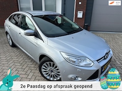 Ford Focus - 1.6 EcoBoost Titanium / Navi / PDC / Park Assist / Stoelverwarming