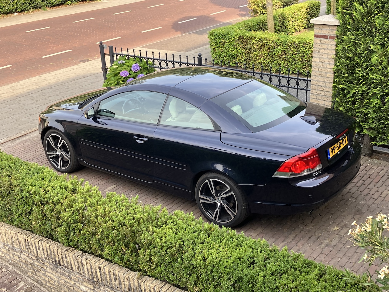 Volvo C70 Convertible - 2.5 T5 Summum NL-auto Dynaudio - AutoWereld.nl