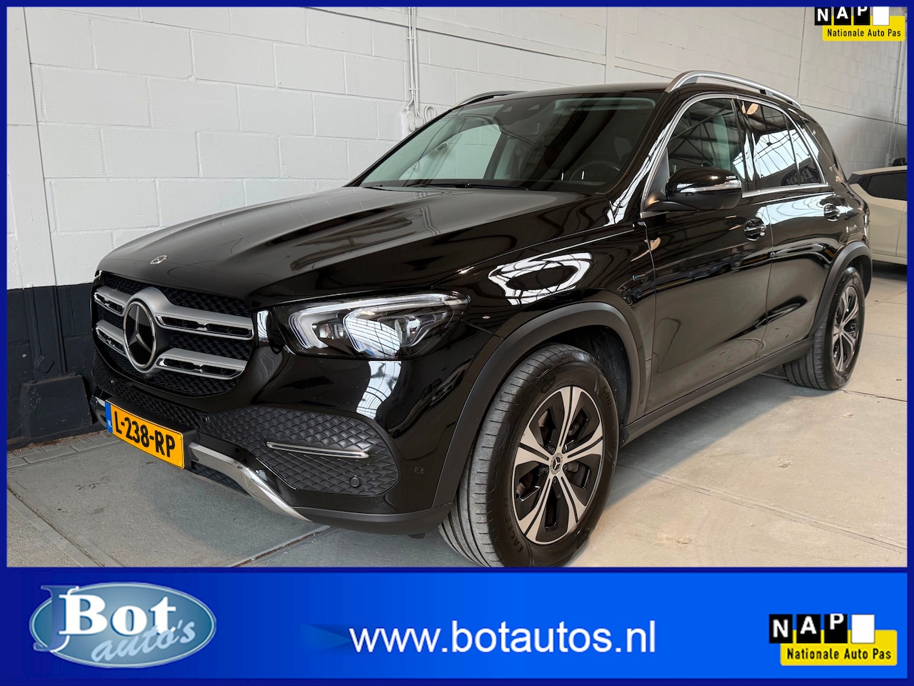 Mercedes-Benz GLE-Klasse - 350 e 4MATIC Premium / 1E EIGENAAR / 360 GRADEN CAMERA / NEDERLANDSE AUTO / NAVIGATIE - AutoWereld.nl