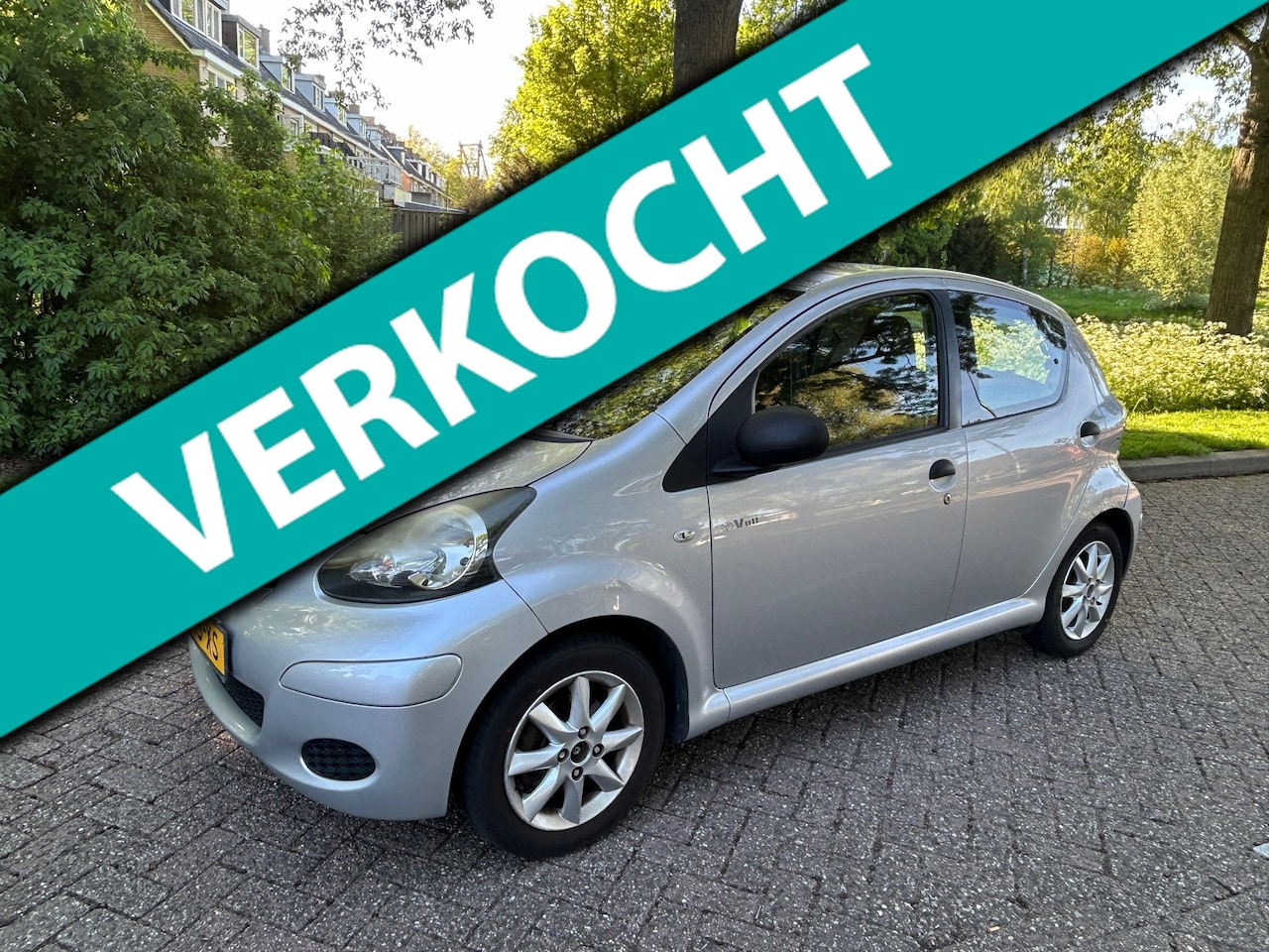 Toyota Aygo - 1.0-12V Access 2009 5-deurs! Stuurbekrachtiging! Zuinig! - AutoWereld.nl