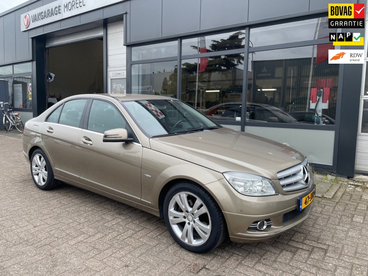 Mercedes-Benz C-klasse - 180 K BlueEFFICIENCY Business Edition Avantgarde - AutoWereld.nl