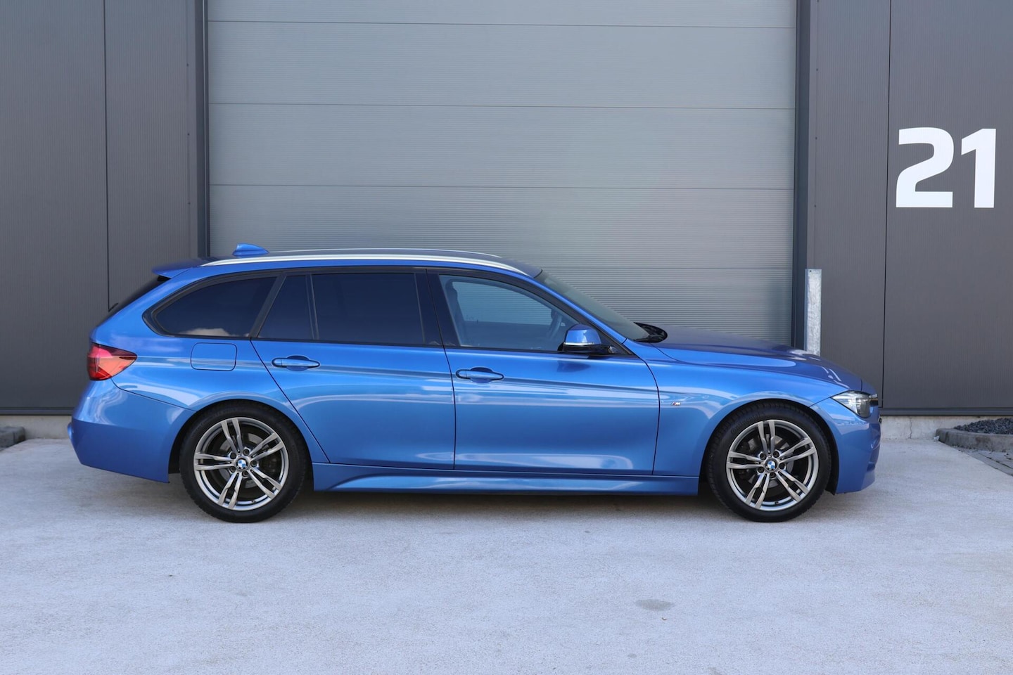BMW 3-serie Touring - 320i 320i - AutoWereld.nl