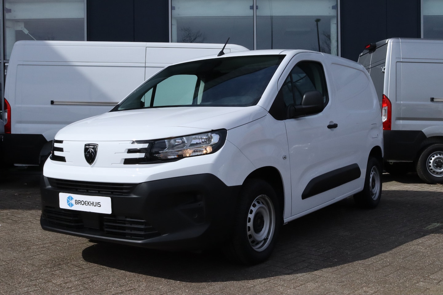 Peugeot Partner - 1.5 BlueHDi 100 S&S L1 | Cruise Control | Betimmering | Sensoren | Carplay | Airco | - AutoWereld.nl