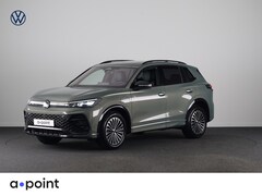 Volkswagen Tiguan - 1.5 eHybrid R-Line Edition 272 pk Automaat (DSG) | SOH 98% | Verlengde garantie | Navigati