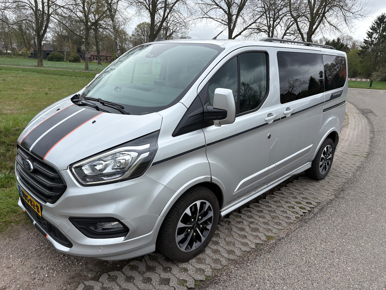 Ford Transit Custom - 320 2.0 TDCI L1H1 Sport DC - AutoWereld.nl