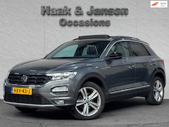 Volkswagen T-Roc - 1.5 TSI Sport Business R Panoramadak ACC Lane assist Camera