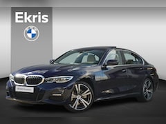 BMW 3-serie - Sedan 320e High Executive M Sportpakket 19'' / Schuif-/kanteldak / Elektrisch verstelbare