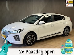 Hyundai IONIQ - STYLE EV 38 kWh SOH 93, 4% AUT SCHUIFDAK STOEL/ STUURVERWARMING CAMERA NAVIGATIE APPLE CAR