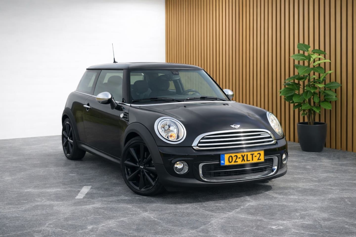 MINI One - Mini 1.6 Business Line 1e EIGENAAR! (NAVIGATIE, BLEUTOOTH, SCHERM, ELEKTR RAMEN, GOED ONDE - AutoWereld.nl