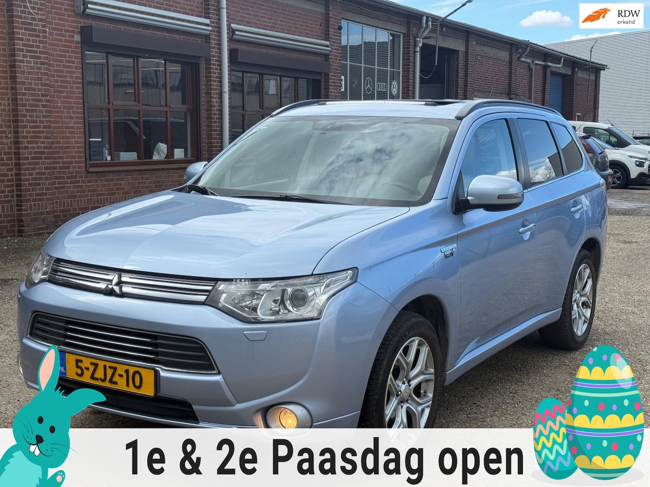 Mitsubishi Outlander - 2.0 PHEV instyle Panodak Trekhaak Stoelverwarming NAP! - AutoWereld.nl