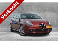 Alfa Romeo Giulietta - 1.4 T Distinctive | Navigatie | Leer | Cruise | Elek Ramen | Clima | NL Auto | Nederlandse
