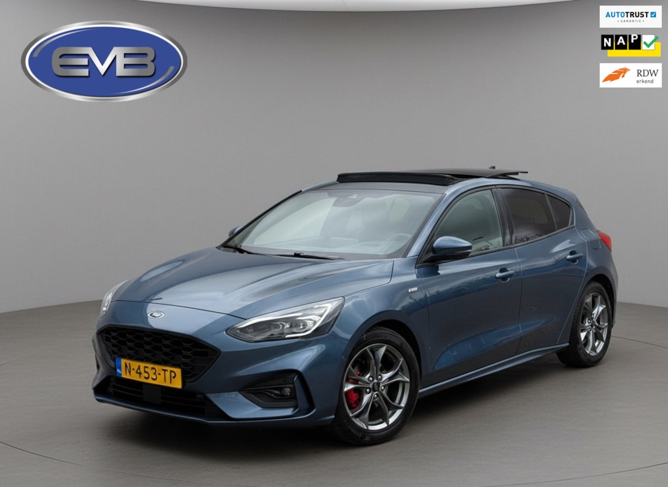 Ford Focus - 1.0 EcoBoost Hybrid ST Line 1.0 EcoBoost Hybrid ST Line, panoramadak, stoelverwarming, achteruitrijcamera, 1 e eigenaa - AutoWereld.nl
