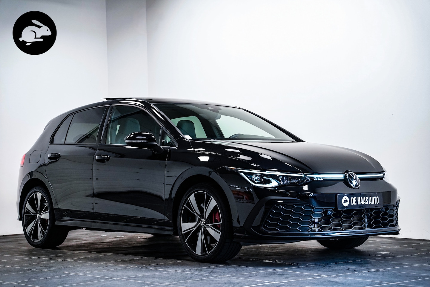 Volkswagen Golf - 1.4 eHybrid GTE Black style|Pano dak|Leder|18 inch|IQ light|Stoelventilatie - AutoWereld.nl