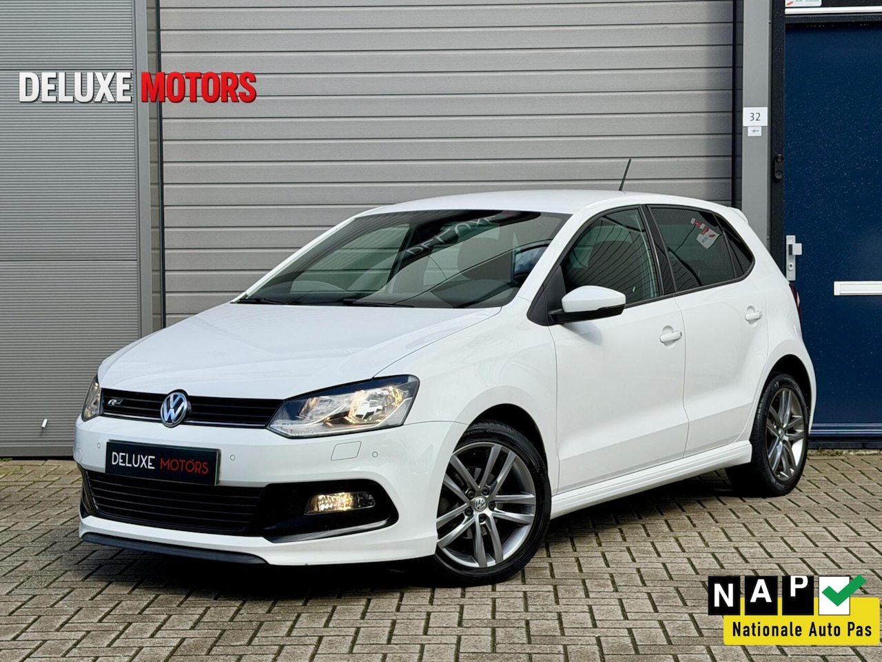 Volkswagen Polo - 1.2 TSI R-Line NAP|1e Eig.|Stoelverwarming - AutoWereld.nl