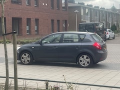 Kia Cee'd - 1.4 X-ecutive ISG