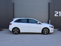 Mercedes-Benz B-klasse - 200 Luxury Line / Panoramadak / Stuurwielverwarming / Stoelverwarming