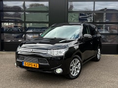 Mitsubishi Outlander - 2.0 PHEV Instyle Navi Pano Leder Camera