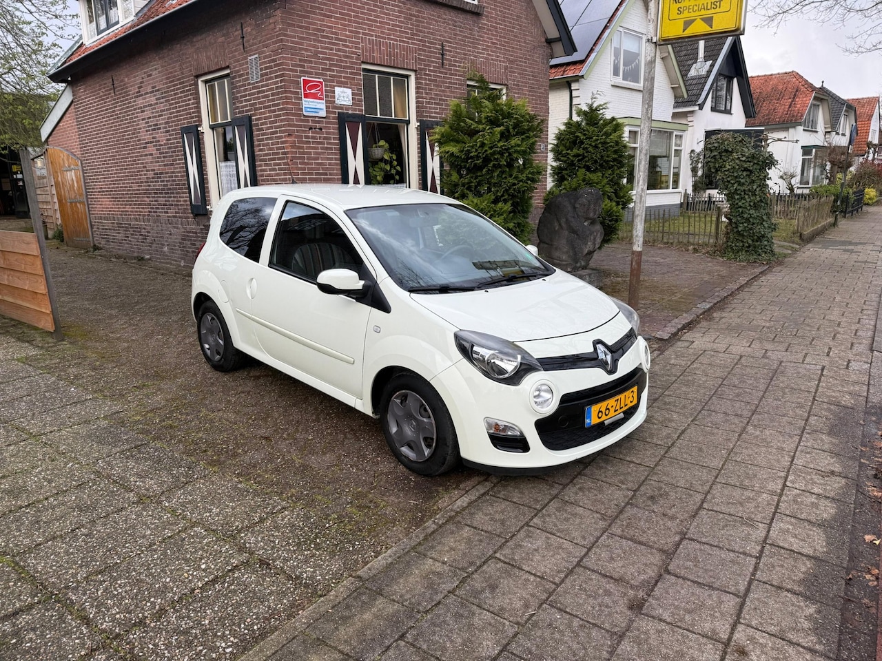 Renault Twingo - 1.2-16V Collection 1.2 16V Collection - AutoWereld.nl