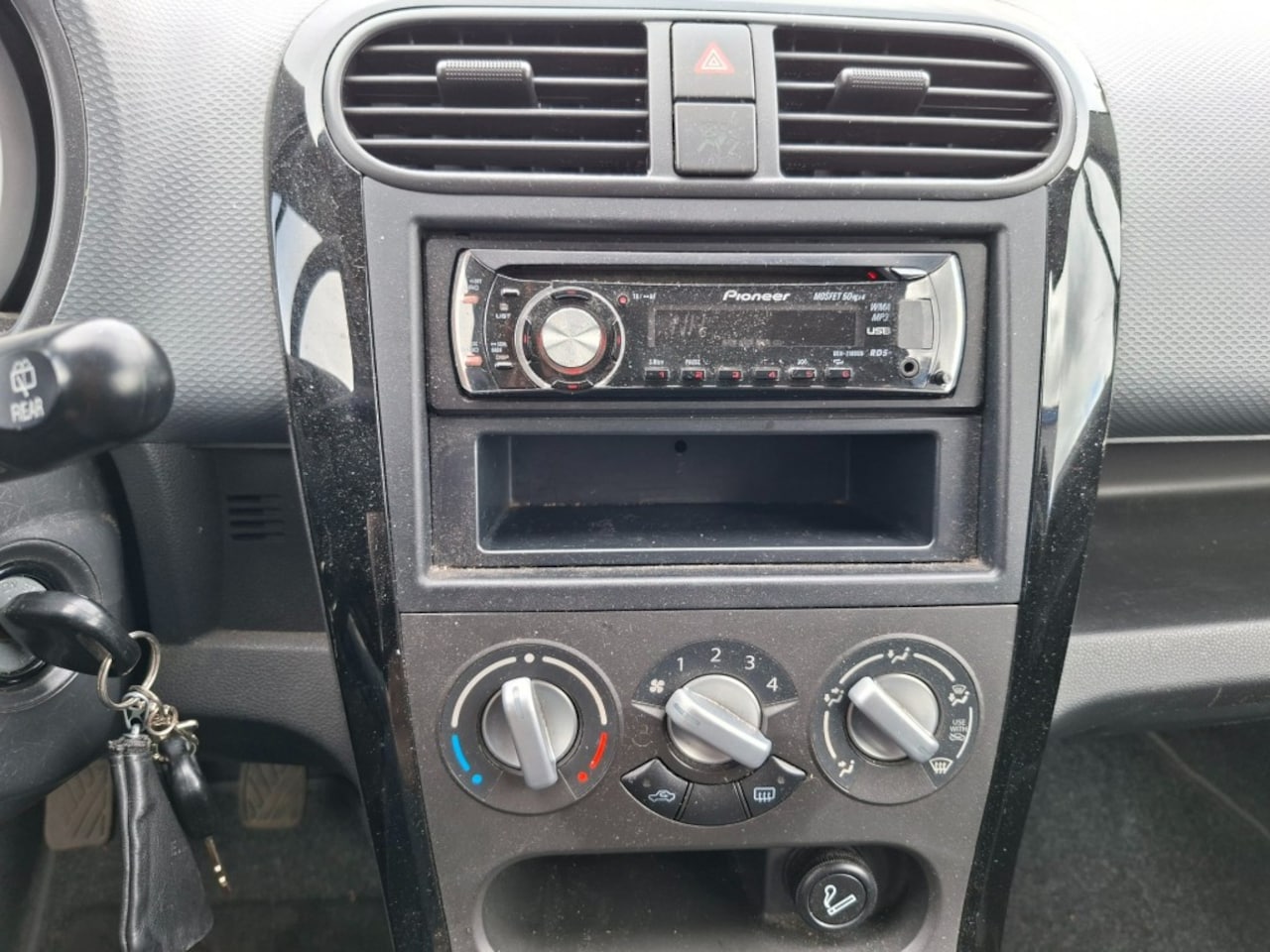 Opel Agila - 1.0 Essentia RADIO-CD/ABS/NIEUWE APK/LAGE KM STAND !!!