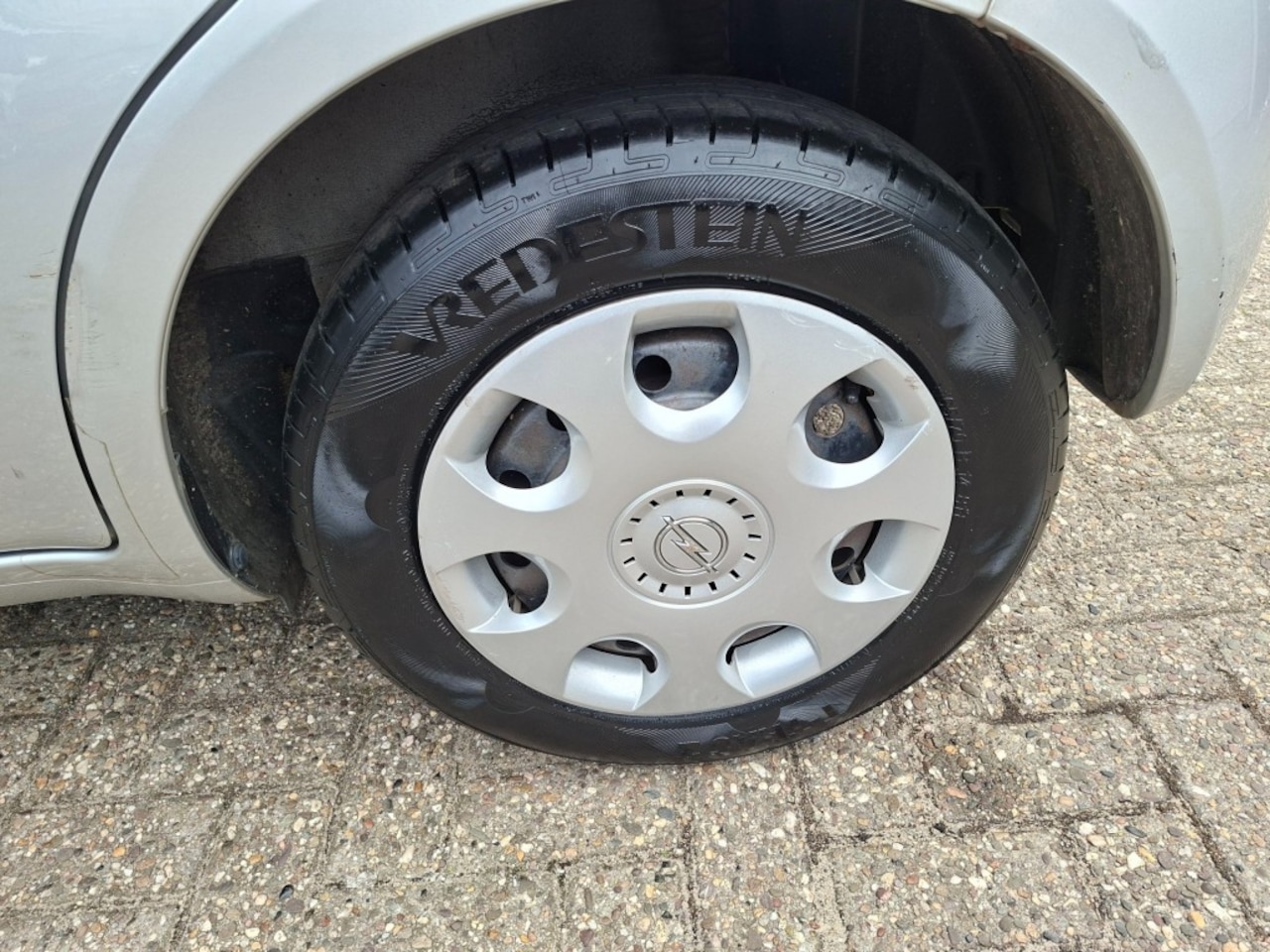 Opel Agila - 1.0 Essentia RADIO-CD/ABS/NIEUWE APK/LAGE KM STAND !!!