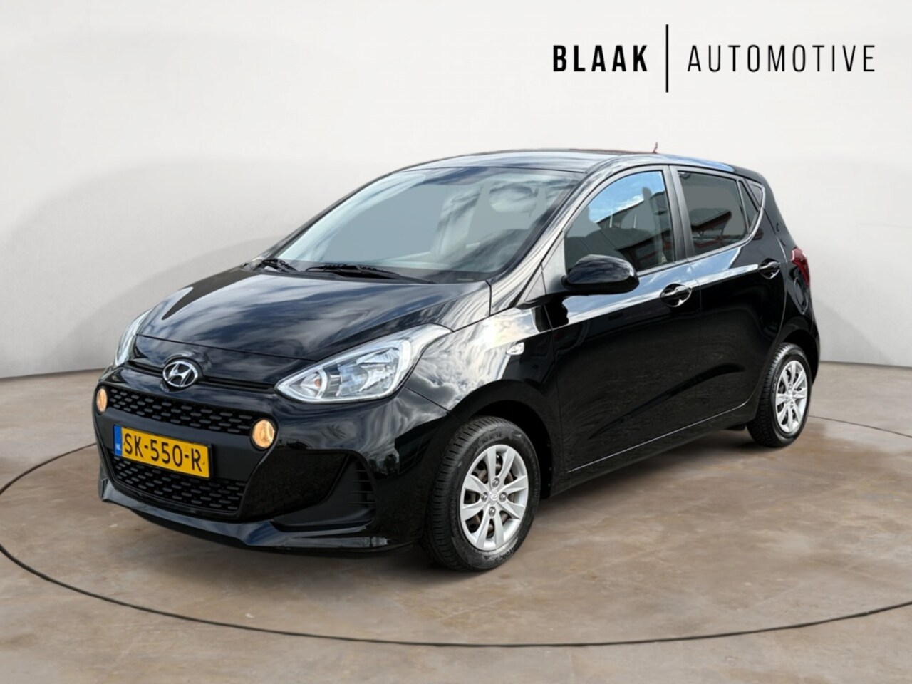 Hyundai i10 - 1.0i Comfort | all season | navigatie | apple/android - AutoWereld.nl