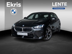BMW 1-serie - 120 | M Sportpakket | Premium Pack | Comfort Access | Verwarmd Stuurwiel | Stoelverwarming