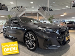 BMW 5-serie Touring - 520i M-sport, Bowers&Wilkins, Trekhaak, Pano, 360cam