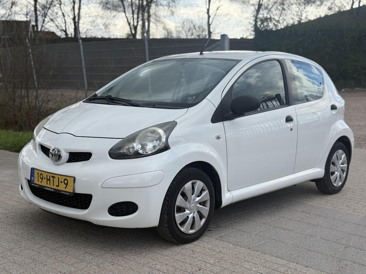 Toyota Aygo - 1.0-12V Access 1.0-12V Access - AutoWereld.nl