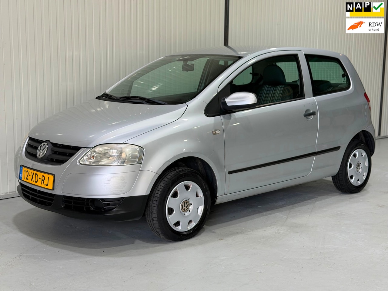 Volkswagen Fox - 1.2 Trendline NWE APK - RIJDT PRIMA - ELEK. PAKKET. - AutoWereld.nl