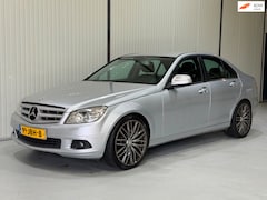 Mercedes-Benz C-klasse - 180 K Elegance AUTOMAAT - NETTE STAAT- NAVI - TREKHAAK - LM VELGEN