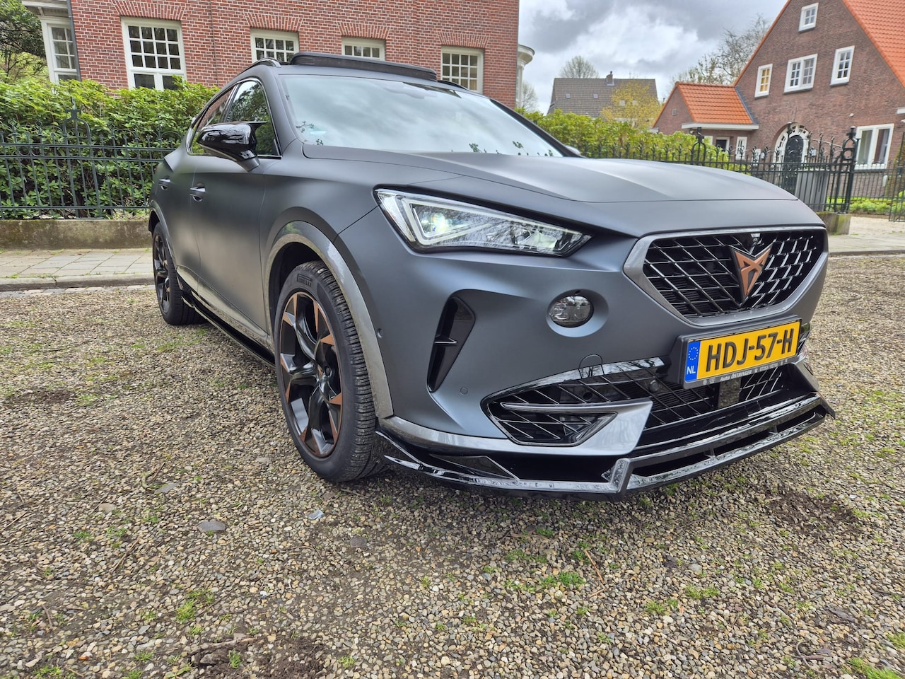 CUPRA Formentor - 2.0 TSI 4DRIVE | Stage 2 (444pk) | Pano | Beats | Trekhaak | Dealer onderhouden - AutoWereld.nl
