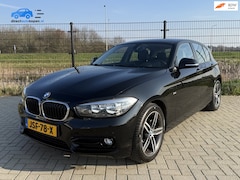 BMW 1-serie - 118i Sport Line Aut.| Leder | PDC Voor & Achter | Stoelverw. | Trekhaak | CC | 17"LMV