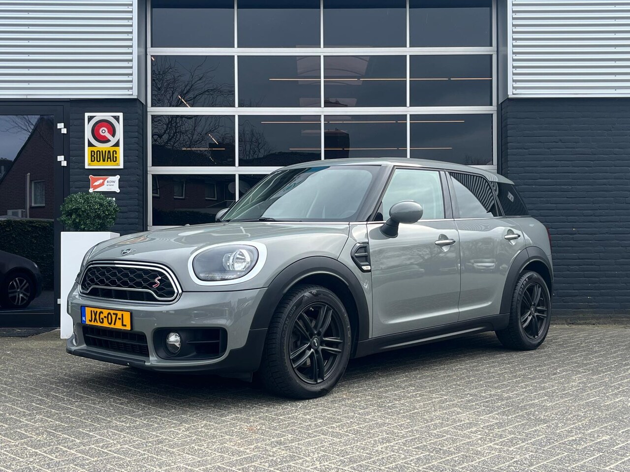 MINI Countryman - 1.5 One Pepper Mini 1.5 One Pepper, Automaat, Airco, Bluetooth, Stoelverwarming, PDC - AutoWereld.nl