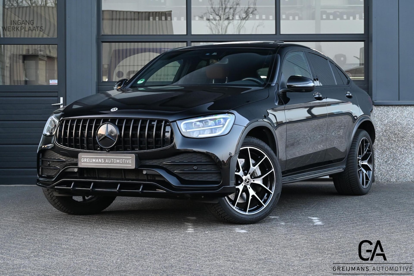 Mercedes-Benz GLC-klasse Coupé - 300e 4MATIC Business Solution AMG 300e 4MATIC Business Solution AMG - AutoWereld.nl