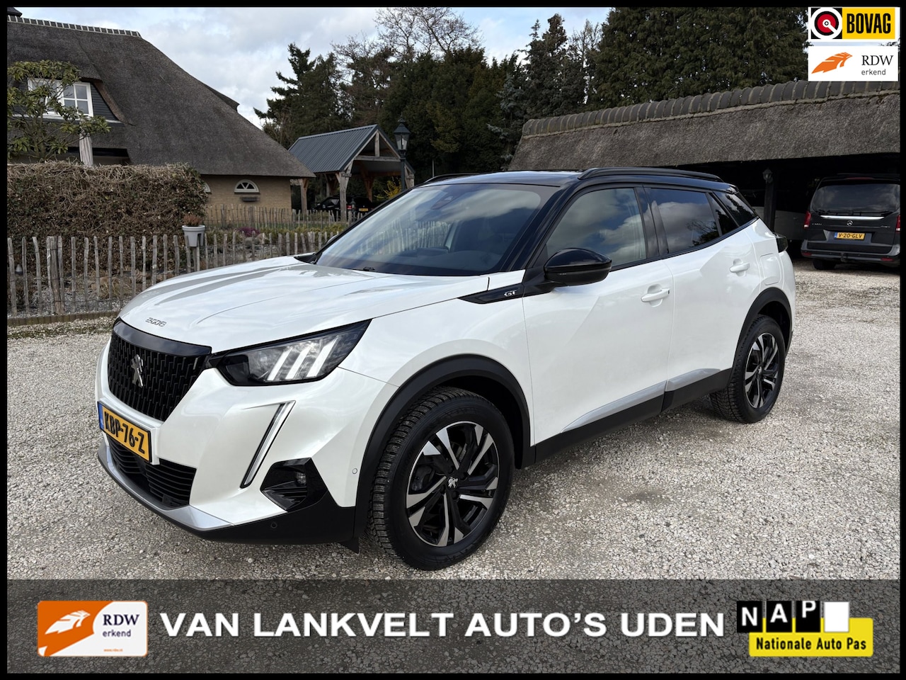 Peugeot 2008 - 1.2 131pk GT-Line Parelmoer, 3D Cockpit, Apple Carplay - AutoWereld.nl