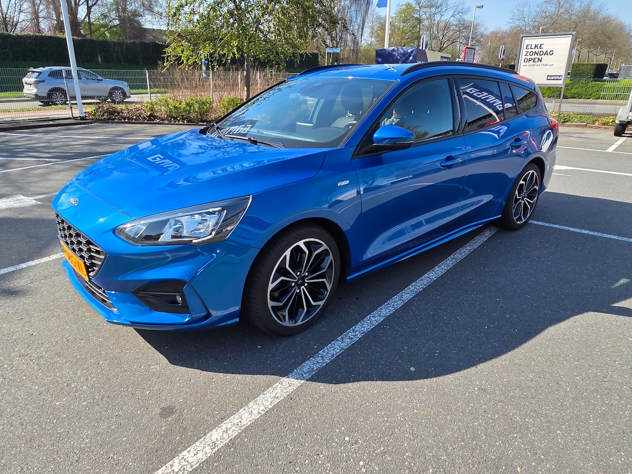 Ford Focus Wagon - 1.0 EcoBoost ST Line X Business Winter Pack - AutoWereld.nl