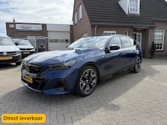 BMW i5 Touring - M60 xDrive 601PK Org. Nederlands (BTW)