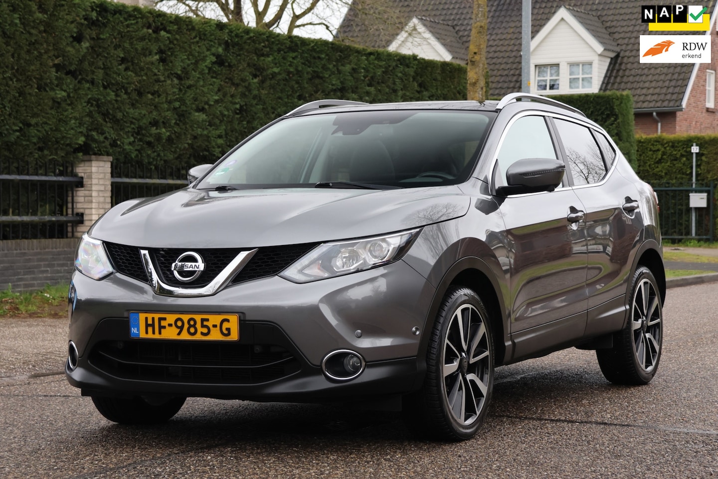 Nissan Qashqai - 1.2 Tekna | PANO | NAVI | LEDER | 360 CAMERA | TREKHAAK | MOOIE GOED ONDERHOUDEN | - AutoWereld.nl