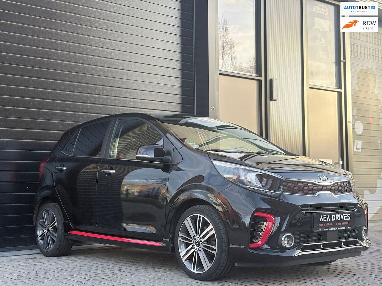 Kia Picanto - GT-Line 101 pk | Dealer onderhouden | Panoramadak | 1e eigenaar | Vol opties | APK t/m 30- - AutoWereld.nl