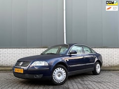 Volkswagen Passat - 2.3 V5-Airco-Cruise-NWE APK-Origineel Nederlands