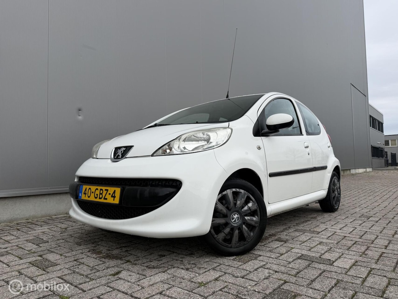 Peugeot 107 - 1.0-12V 5 deurs | nieuwe APK 2027 | Elek ramen | centrale vergrendeling | meeneemprijs | - AutoWereld.nl
