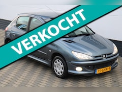 Peugeot 206 - 1.4 1ste eigenaar airco en zelfs nieuwe APK