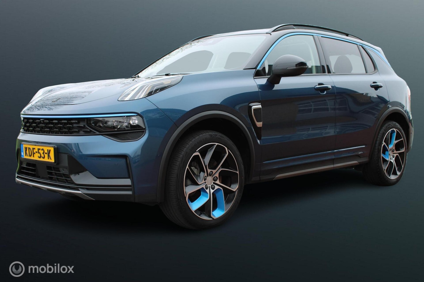 Lynk & Co 01 - 1.5 Plug-in Hybrid, Panoramadak, Stoelverwarming, Pdc + camera, Cruise, Clima, app connect - AutoWereld.nl