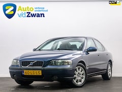 Volvo S60 - 2.4 140 Pk Trekhaak/Clima/Cruise/Nap