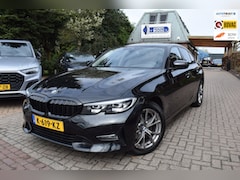 BMW 3-serie - 320i Executive Edition AUTOM/NAVI/CRUISE/AIRCO-ECC/PDC V+A/CARPLAY/NL-AUTO/XENON LED/BLUET