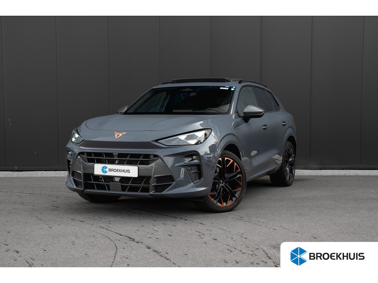 CUPRA Terramar - 1.5 TSI e-Hybrid 272pk VZ Performance | Panoramadak | Sennheiser | Alcantara | 360 Camera - AutoWereld.nl