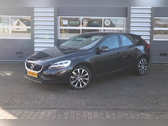Volvo V40 - 2.0 T3 Dynamic Edition